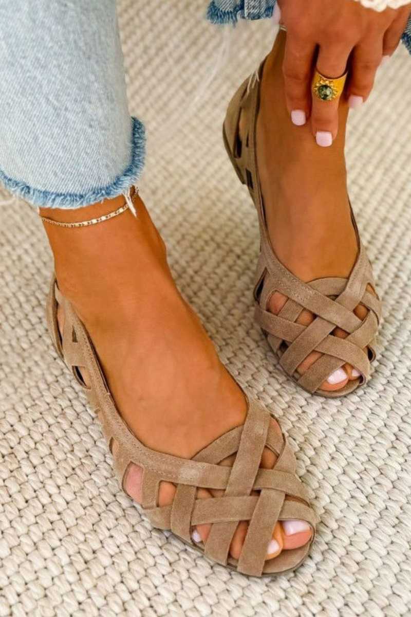 Sandalias Planas Elegantes con Tiras Entrelazadas Madrid