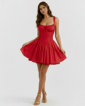 Vestido corto con corsé y falda fluida
