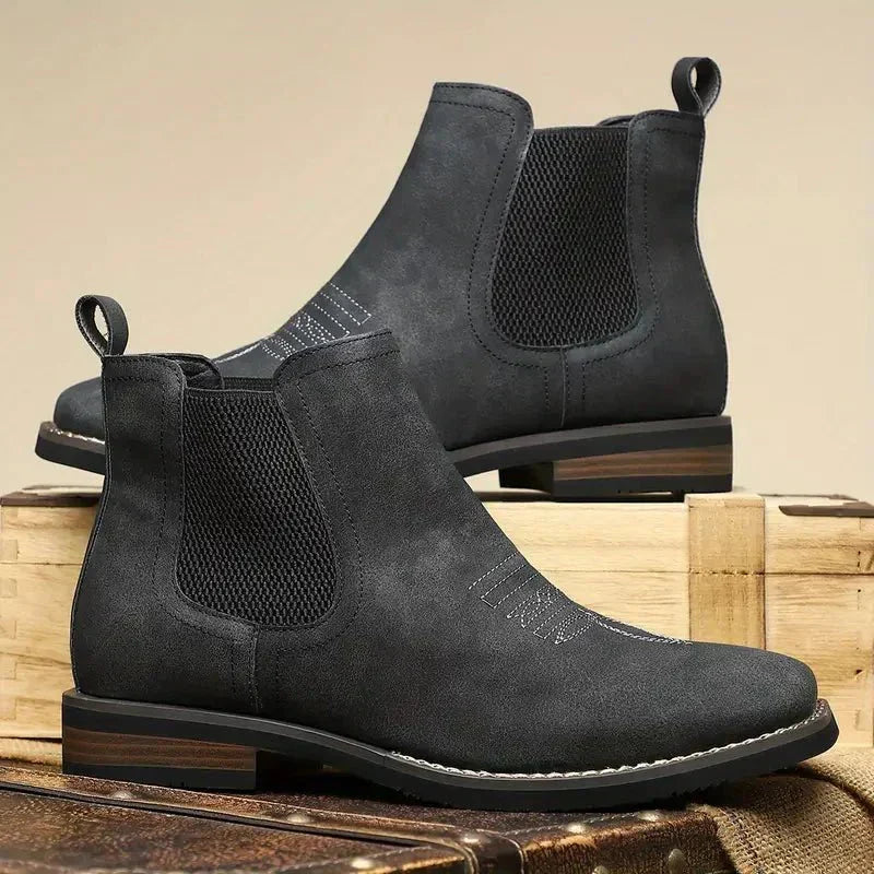 Del Viento Otoñal a la Lluvia Invernal Botas Hugo
