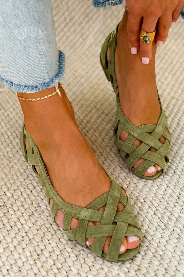 Sandalias Planas Elegantes con Tiras Entrelazadas Madrid
