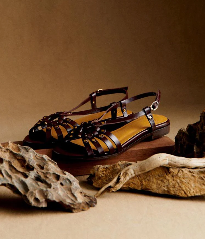 Sandalia Siena Tachas